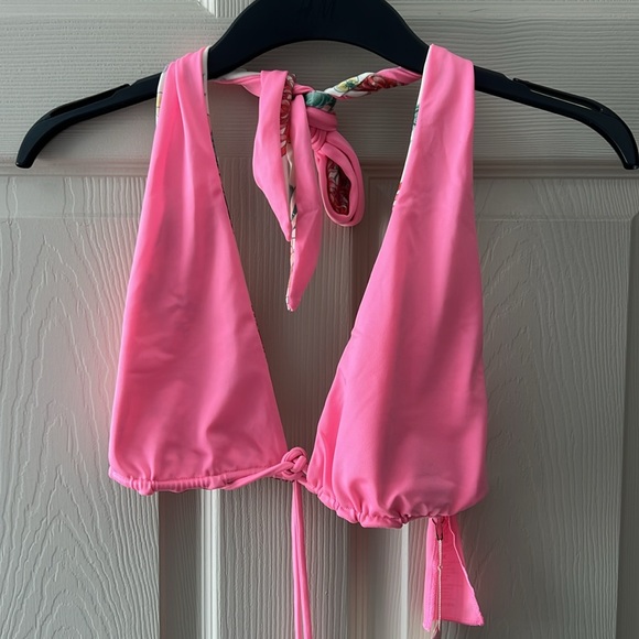 Free People/Anthropologie/Revolve Brand:
WE ARE HAH Reversible Eggshell - Picture 6 of 9